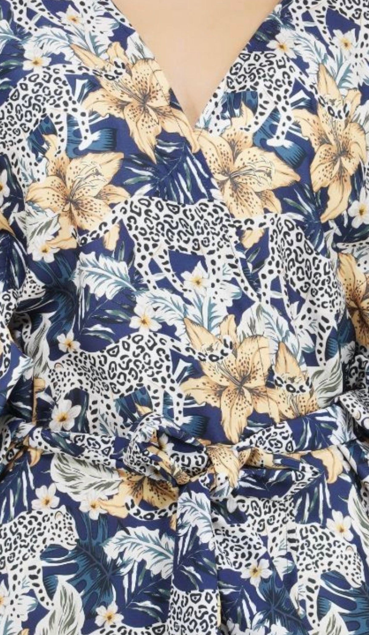 America & Beyond - Wild Flowers Kimono