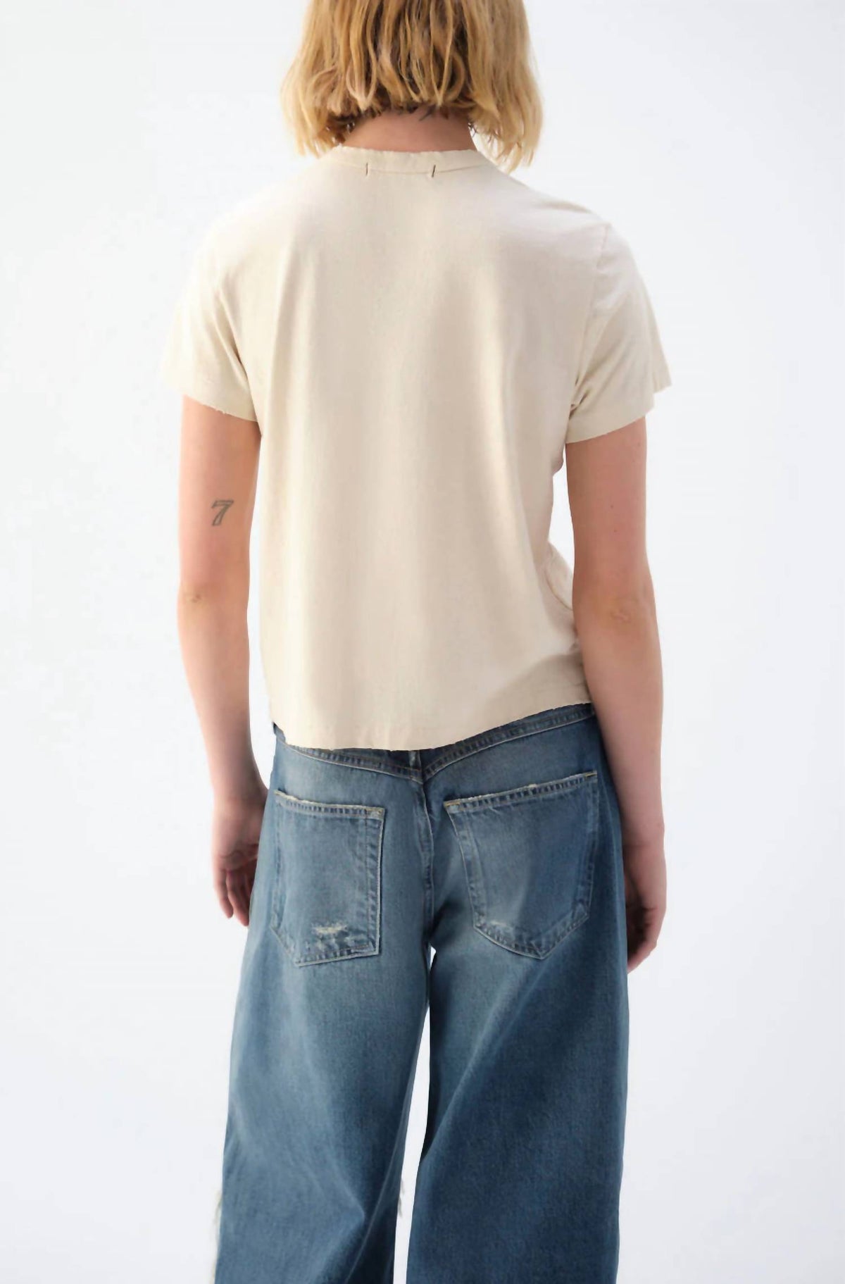 Amo - Love Relaxed Crewneck Tee