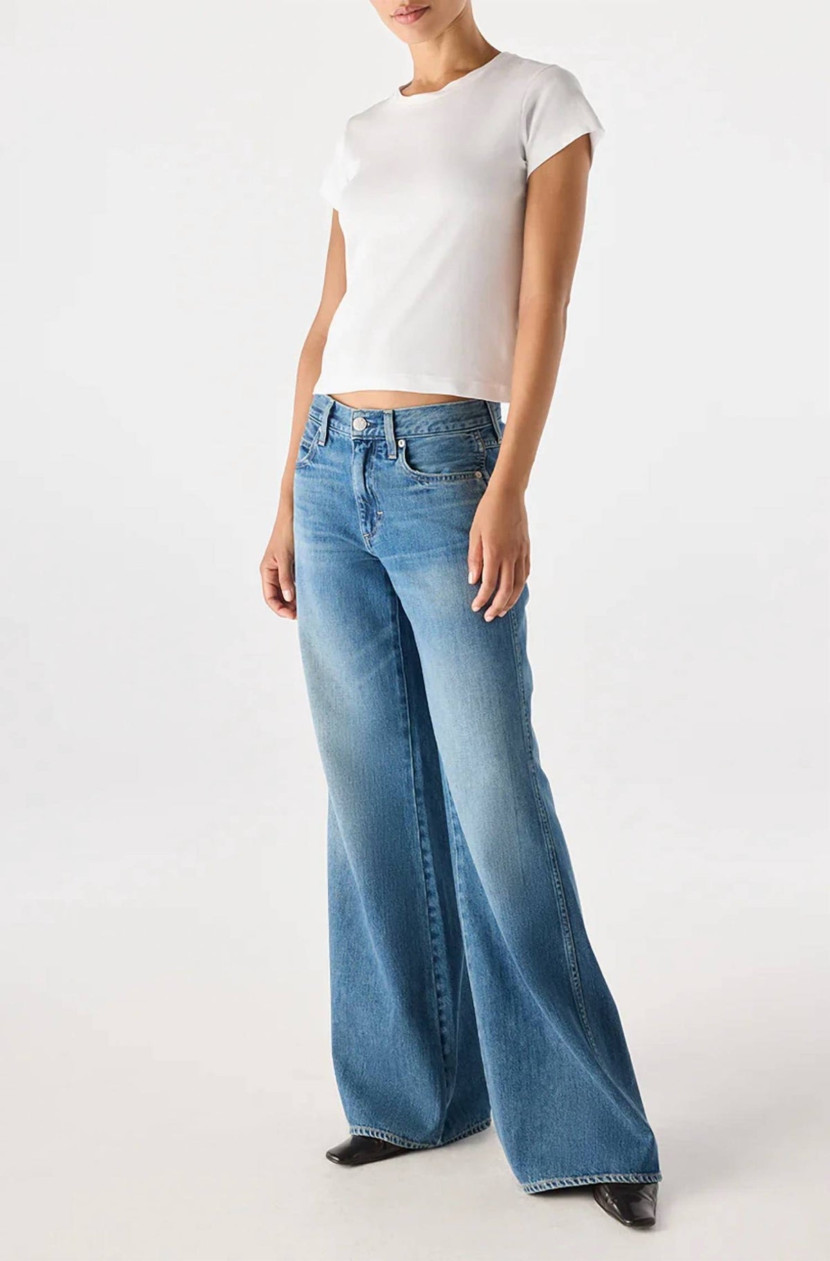 Amo - Regina Low Rise Jeans