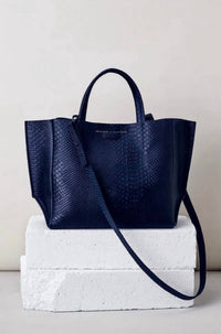 Ampersand As Apostrophe - Women's Leather Half Tote