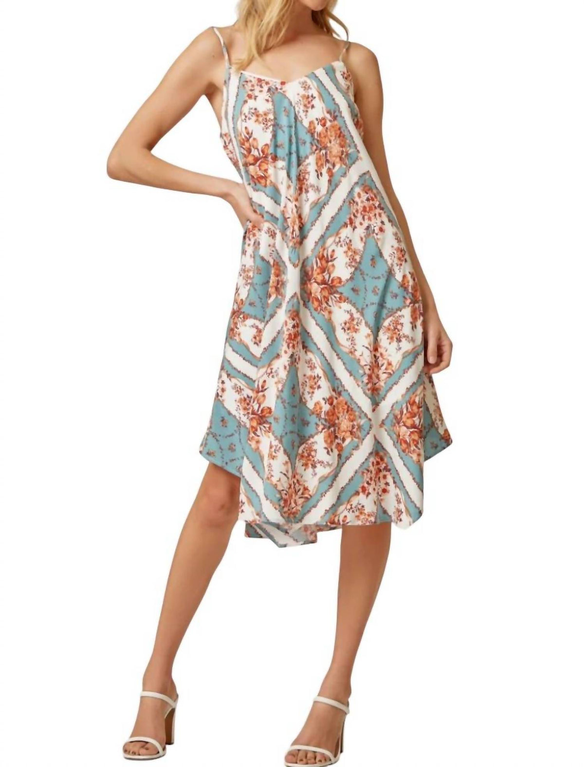 Andree By Unit - A Lovely Day Dress