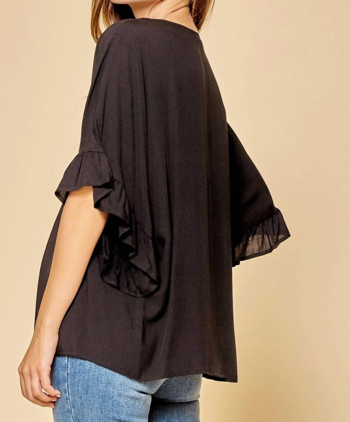 Andree By Unit - Ruffle Sleeve Top