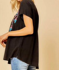 Andree By Unit - Short Sleeve Embroidered Top