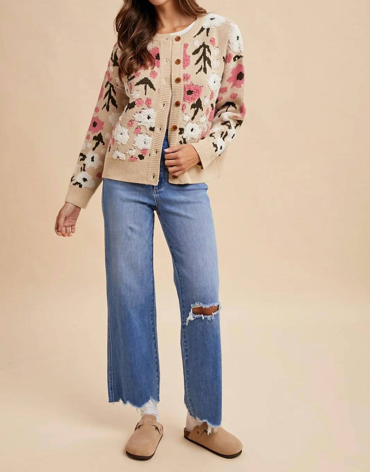 Anniewear - Floral Textured Cardigan