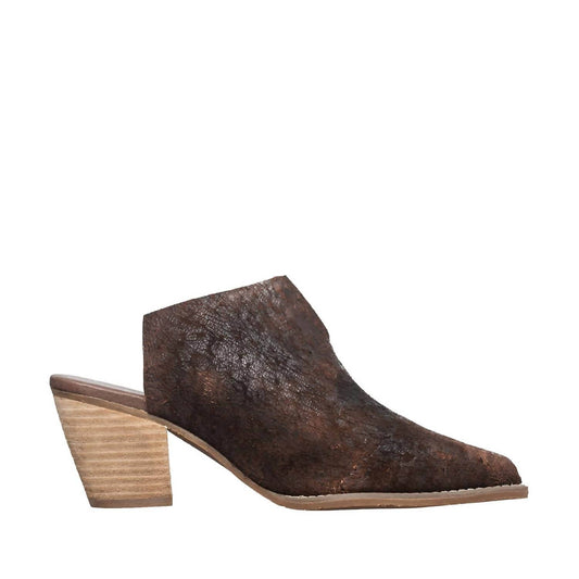 Antelope - Women's Hana Mule - brown - clogs - leather