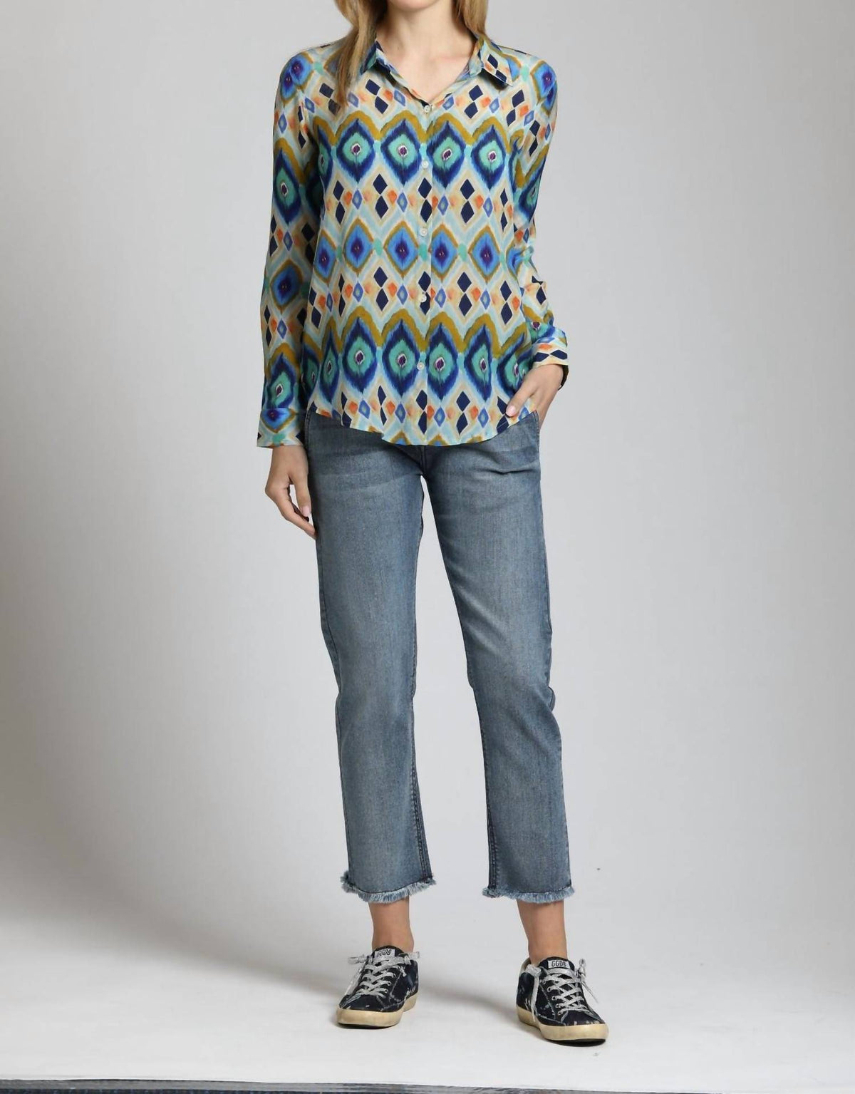 Apny - Colorful Geometric Stripe Button Up Top