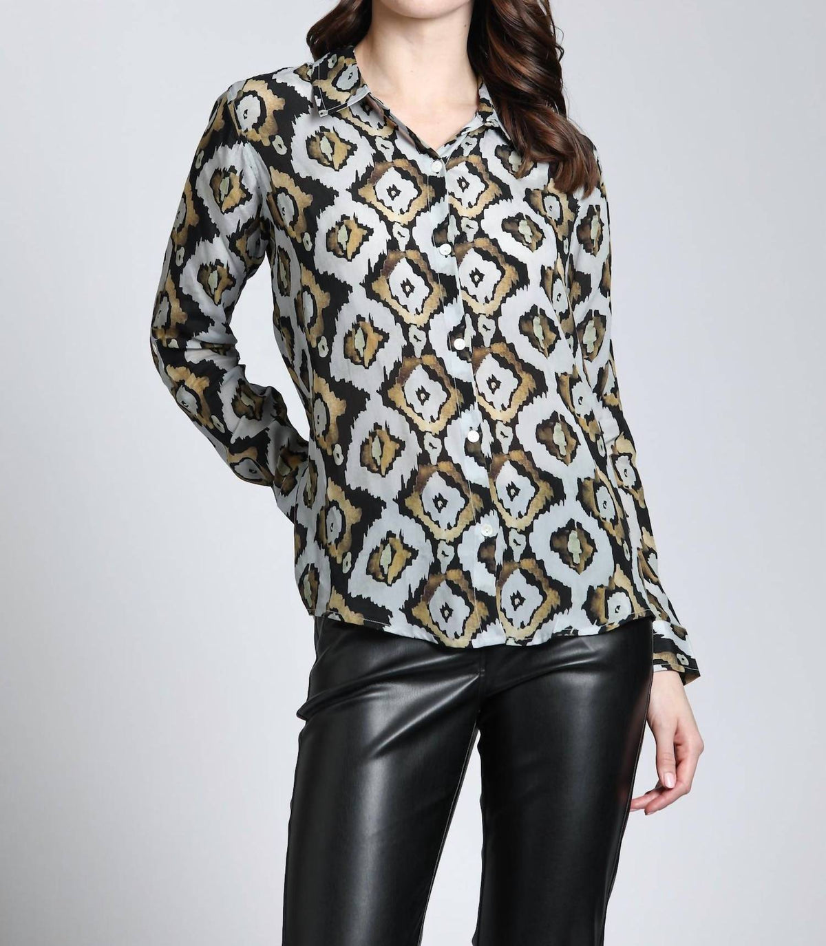 Apny - Runie Button Up Top