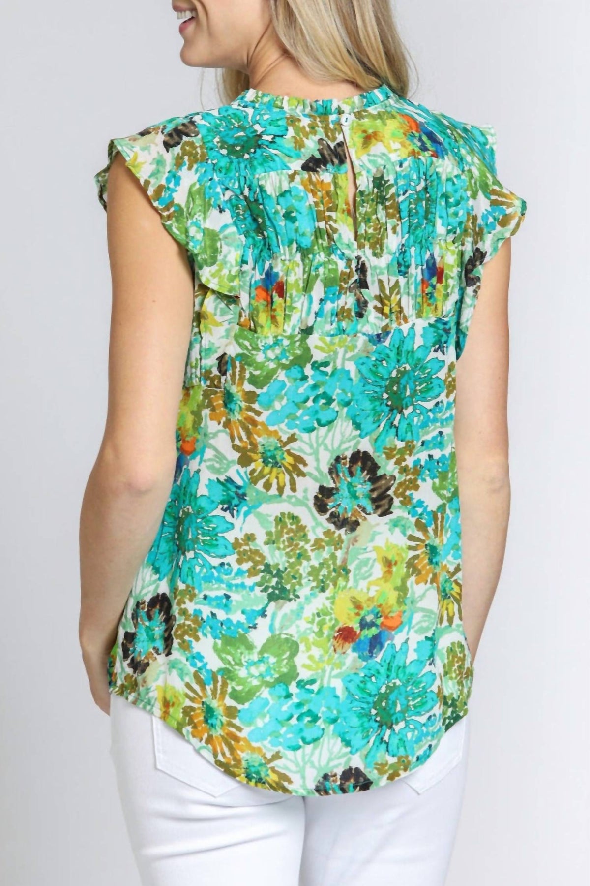 Apny - Sleeveless Flutter Sleeve Top