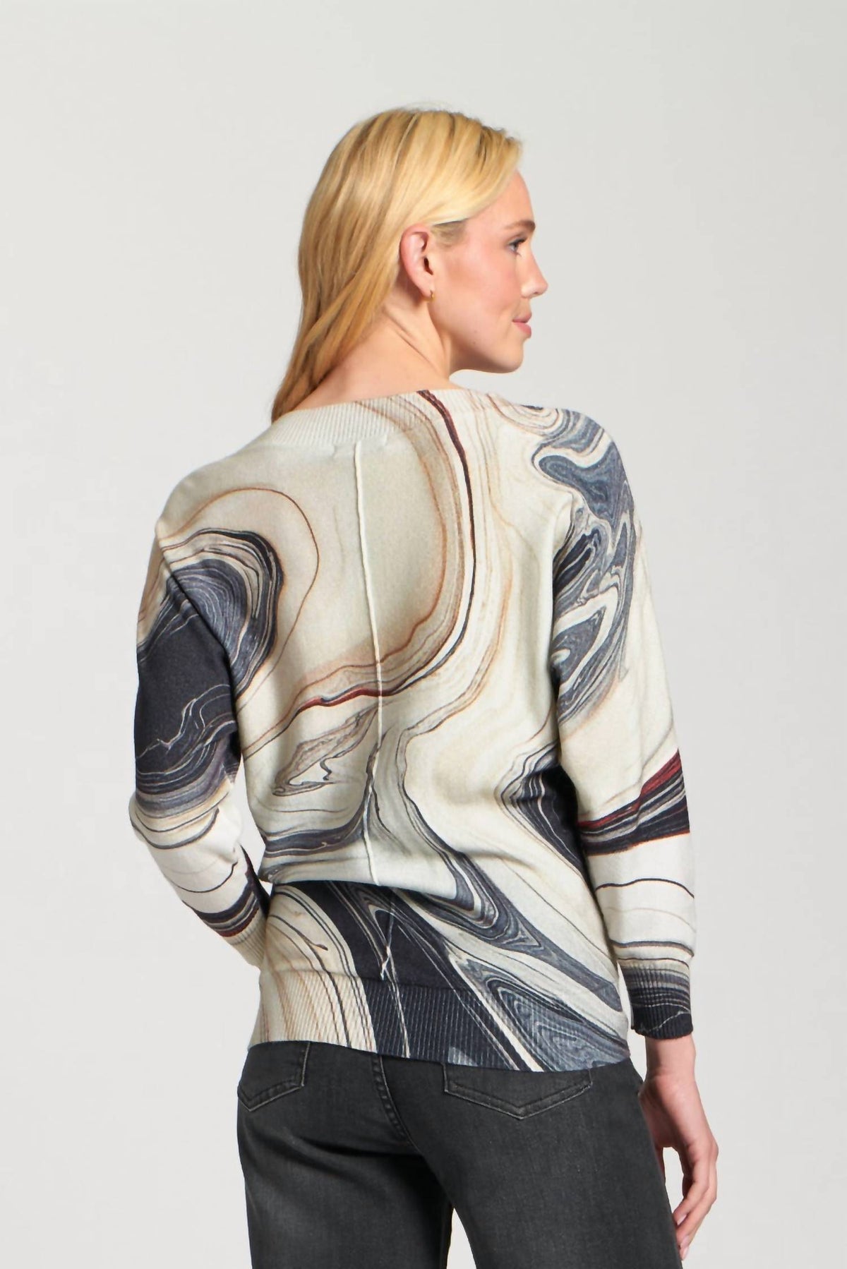 Apny - Sunset Marble Printed V-neck Pullover Top