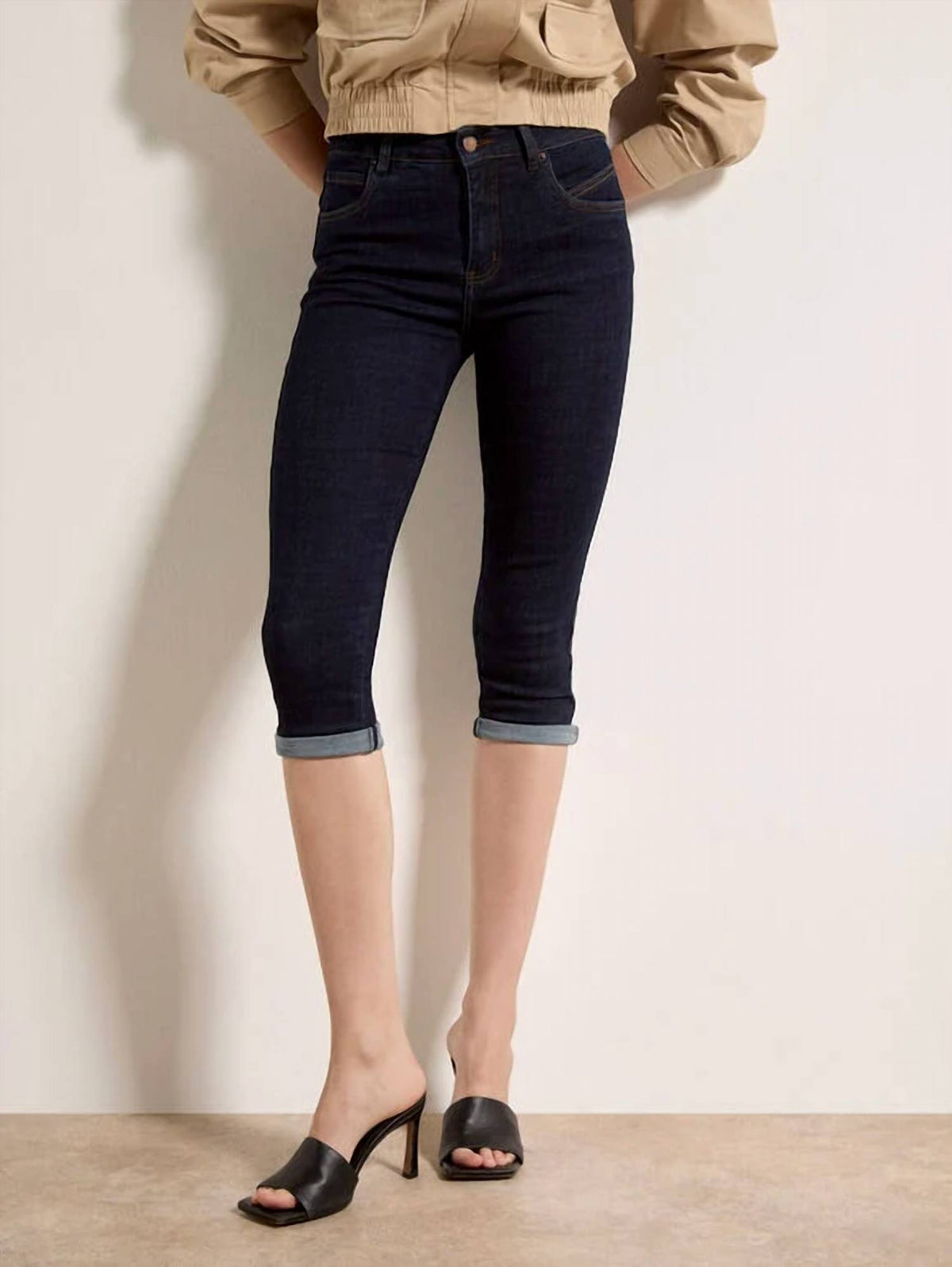 Apricot - Sara Capri Jean