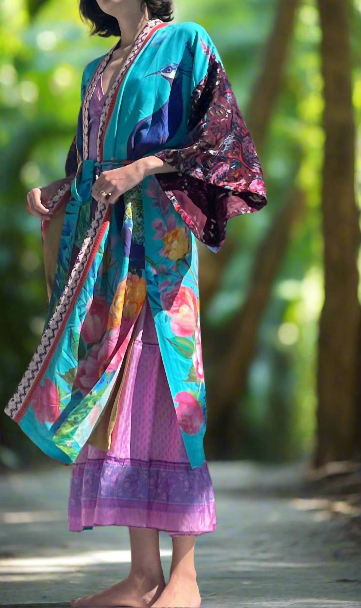 Aratta - Majestic Peacock Kimono