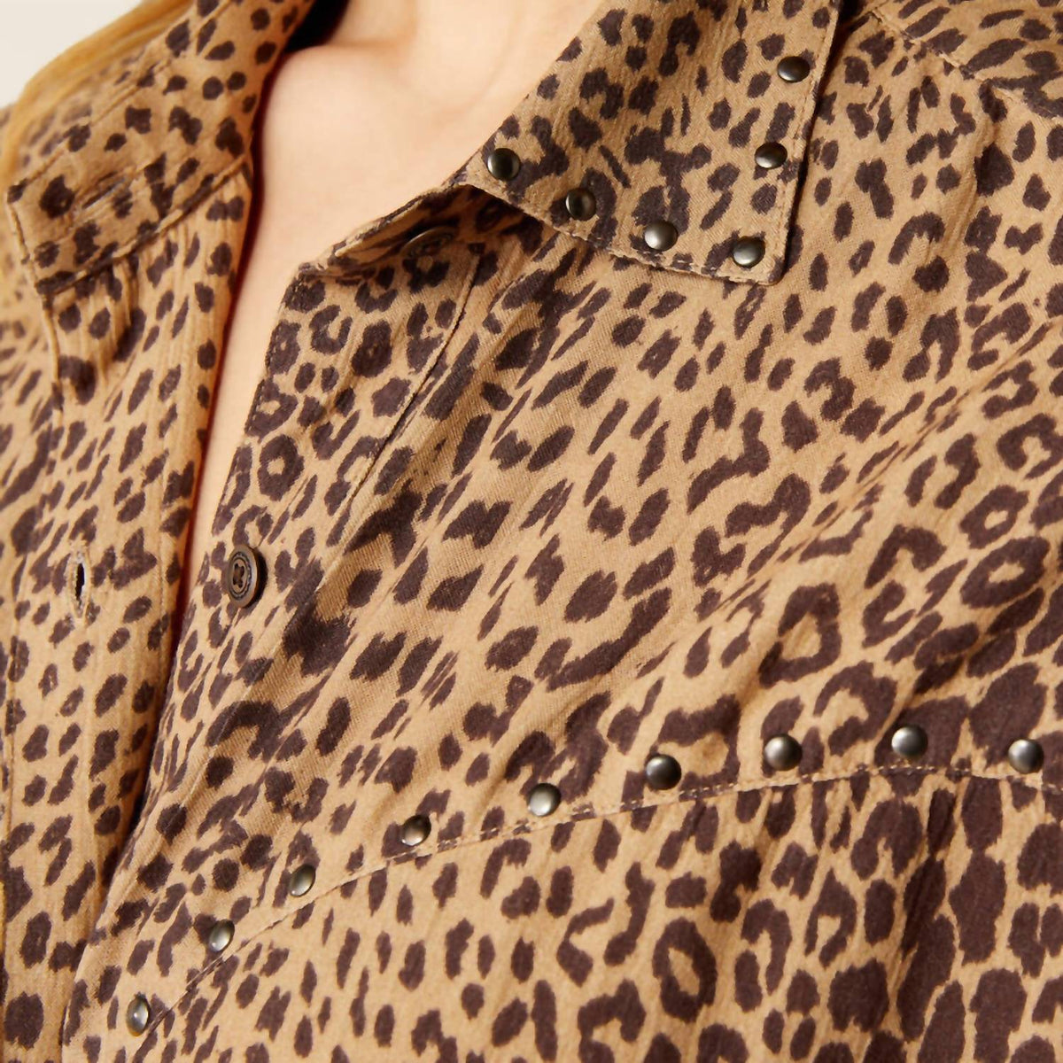 Ariat - Relaxed Leopard Shirt