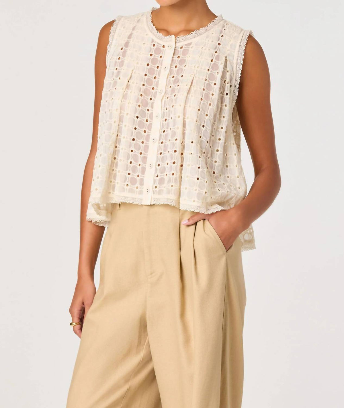 Astr - Alisa Sleeveless Top