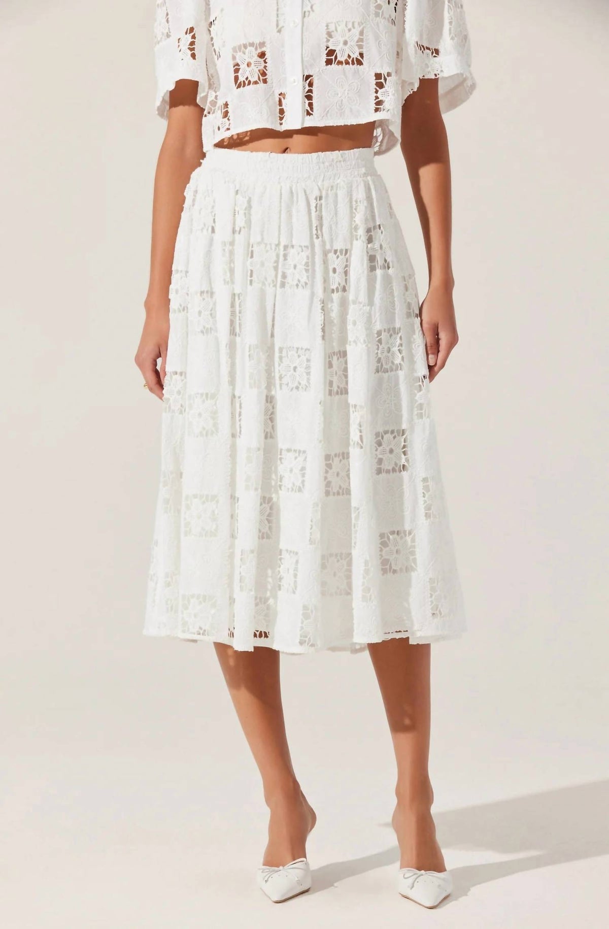 Astr - Andolina White Laced Midi Skirt