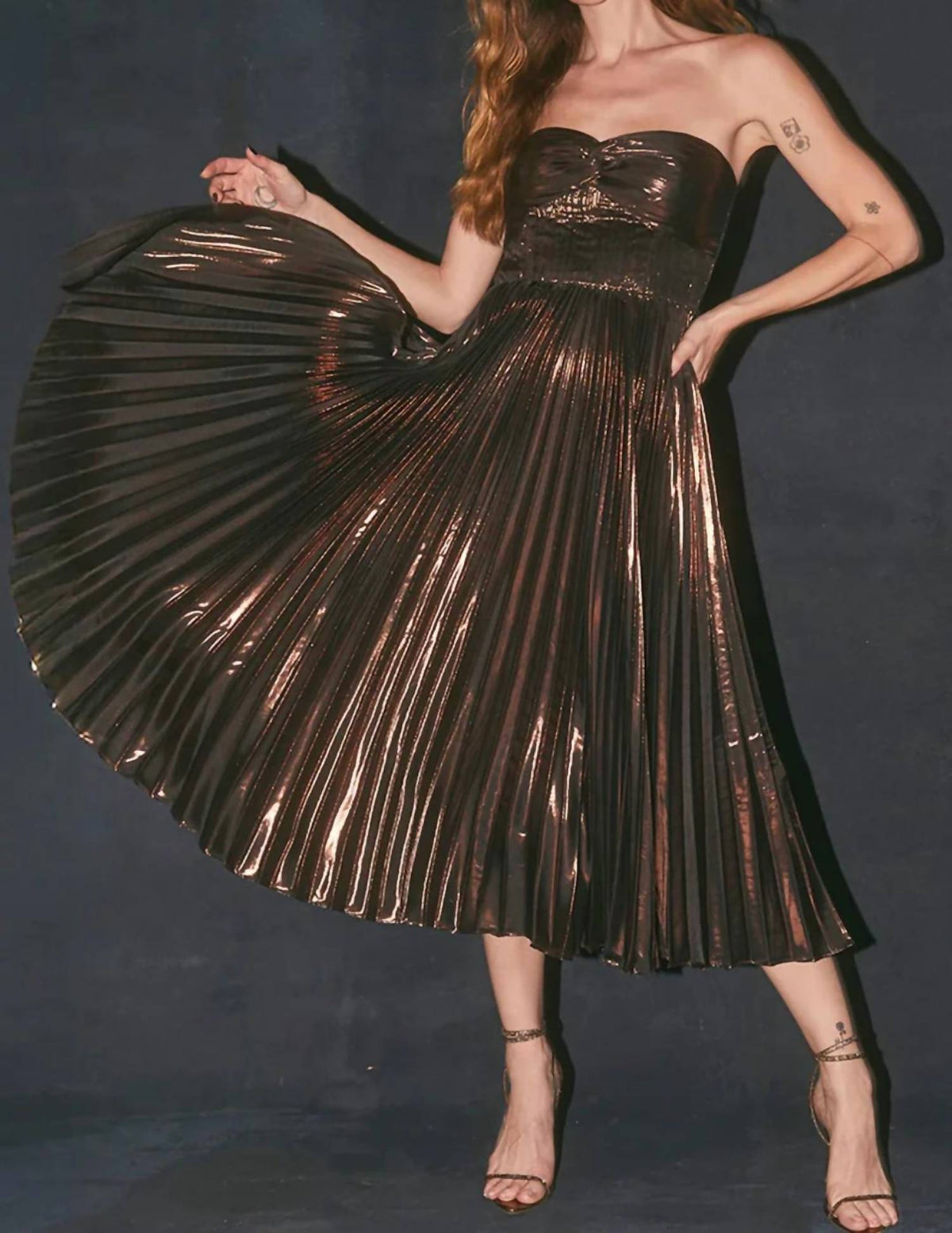 Astr - Ascella Midi Dress