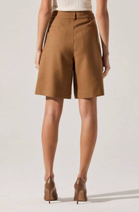 Astr - Quillie Pleated Tailored Bermuda Short