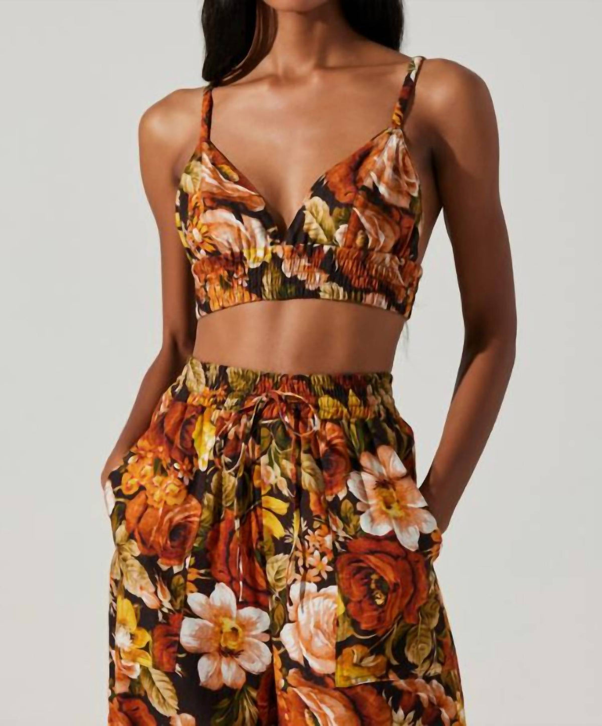 Astr - Tevy Cropped Top