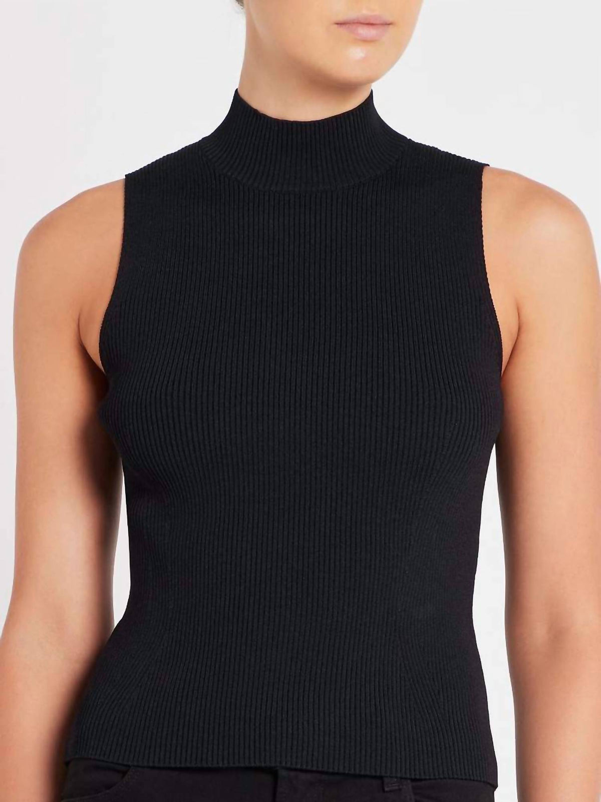 Astrid - Sleeveless Knit Top