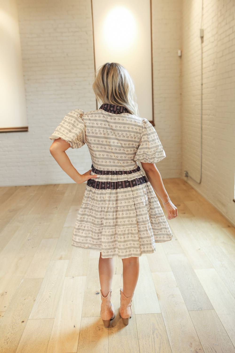 Aureum - Collared Blossom Mini Dress - clothing - collection:Graddresses(Auto) - collection:vacationdresses(Auto)