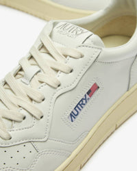 Autry - Men's Medalist Low Sneaker - men - shoes - sneakers