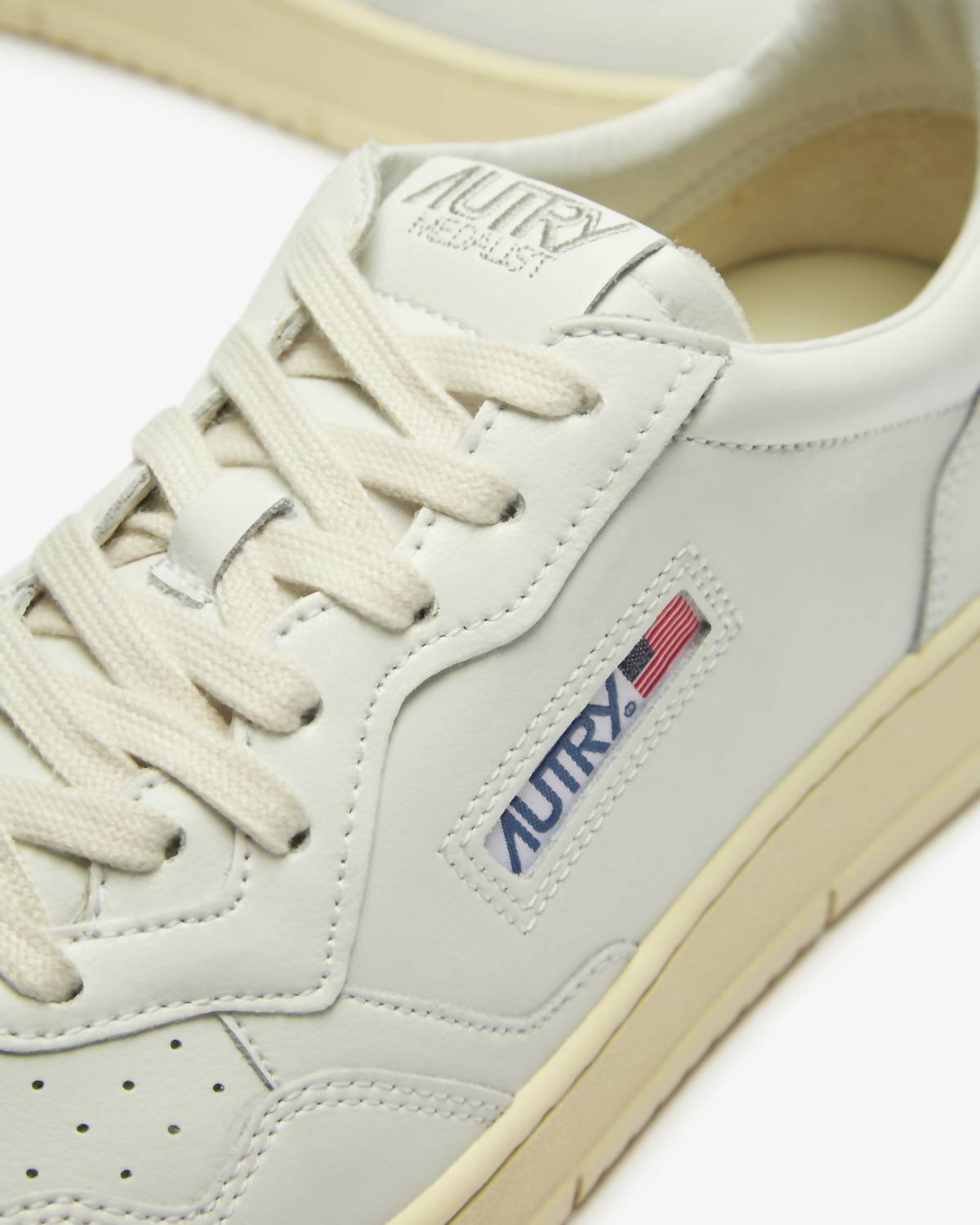 Autry - Men's Medalist Low Sneaker - men - shoes - sneakers