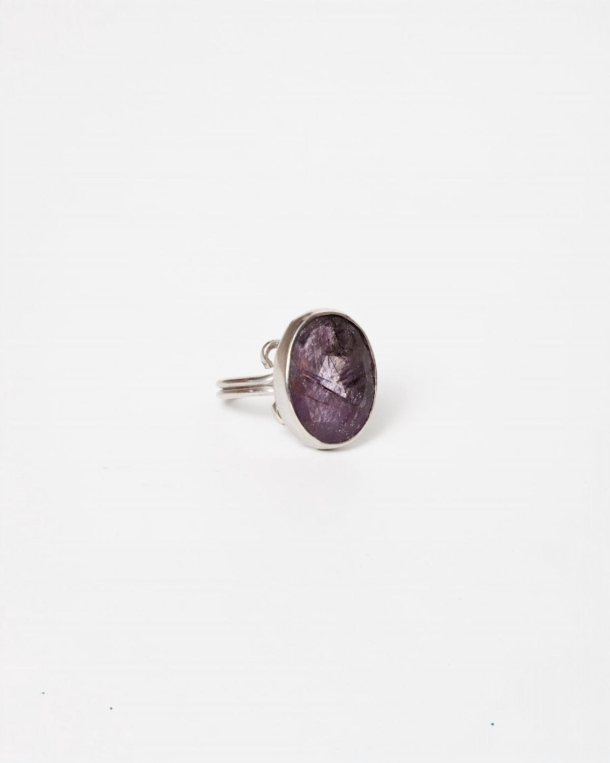 Avenue Chic - Amethyst Oval Ring