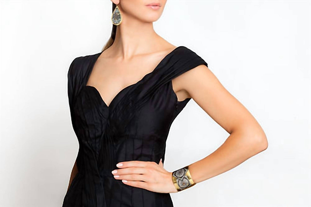 Avenue Chic - Gold Leaf Moors Cuff