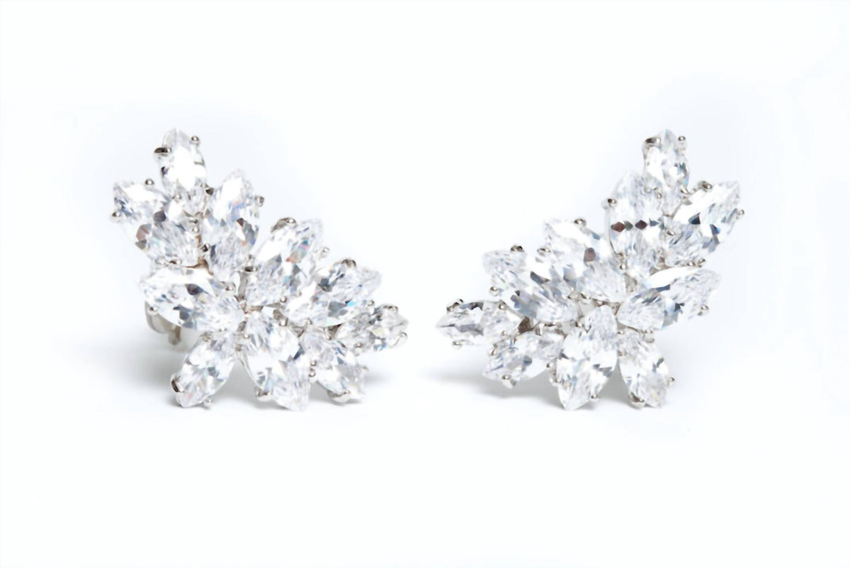 Avenue Chic - Women's Bridal Leaf Earrings