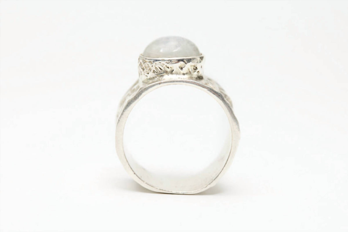 Avenue Chic - Women's Rainbow Moonstone Ring
