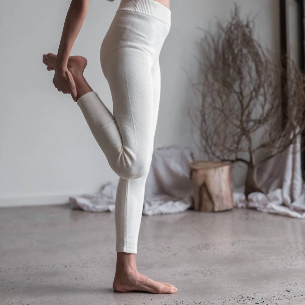 Avy & Co. - Women's Eamon Knit Pant