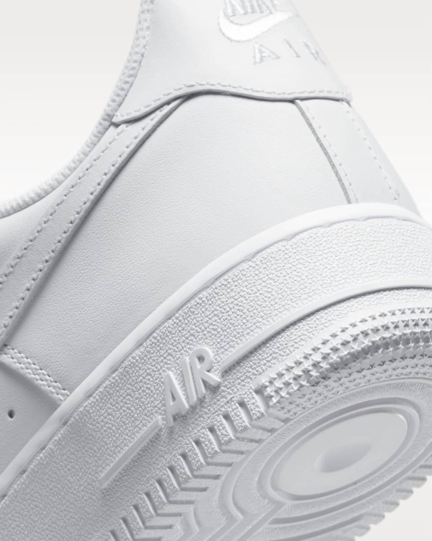Nike - Men's Air Force 1 '07 Sneaker