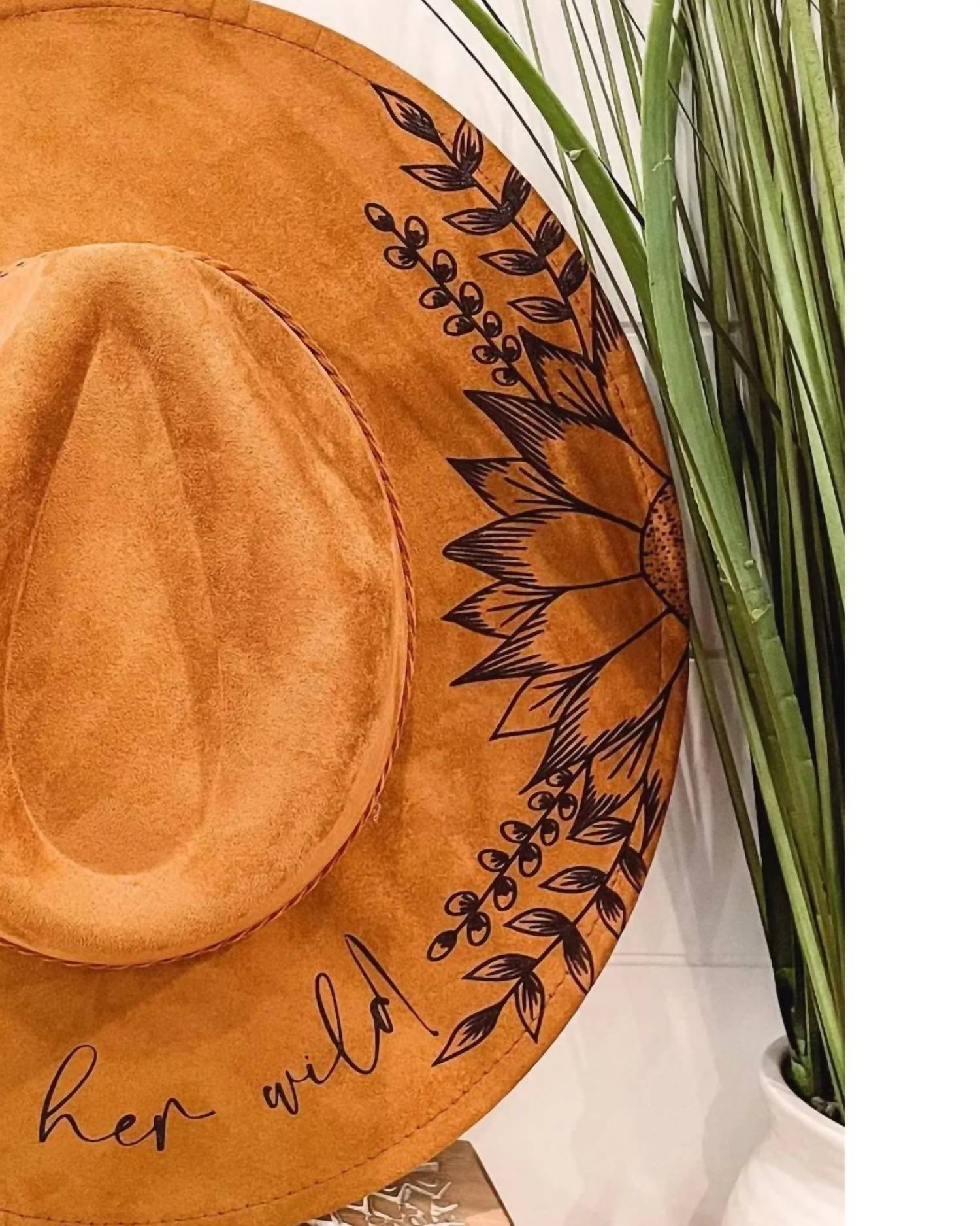 Willie & Dolly Designs - Women's Engraved Floral Hat