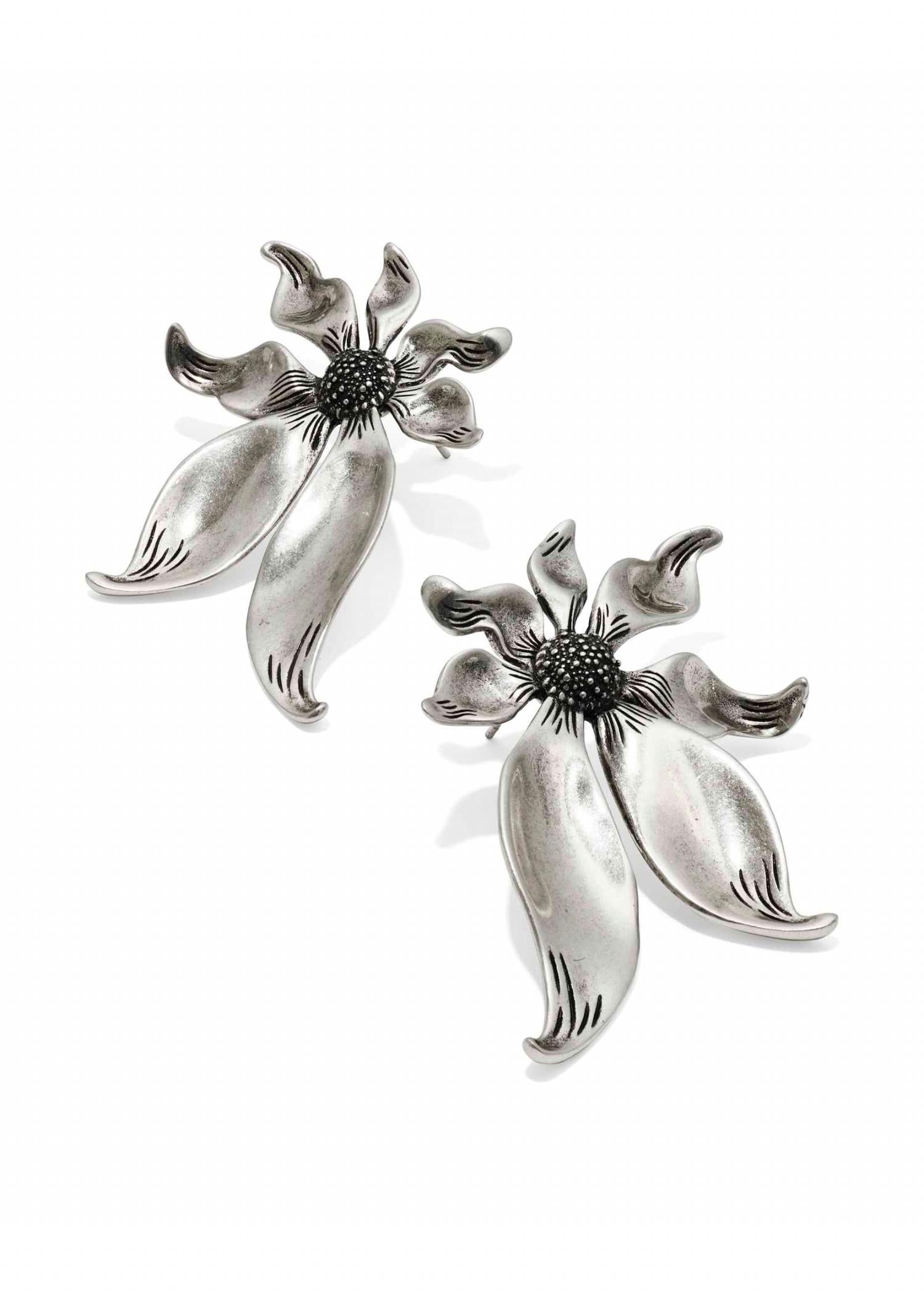Kendra Scott Women's Anya Flower Statement Earrings in vintage rhodium - women's jewelry - detail view