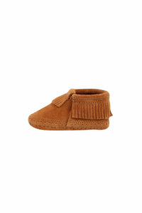 Minnetonka - Boy's Riley Suede Bootie