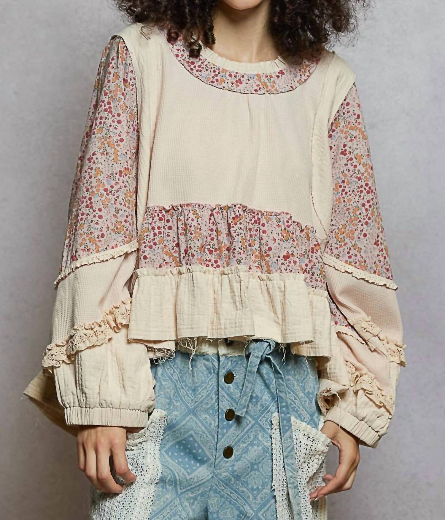 Pol - Ruffle Hem Floral Top
