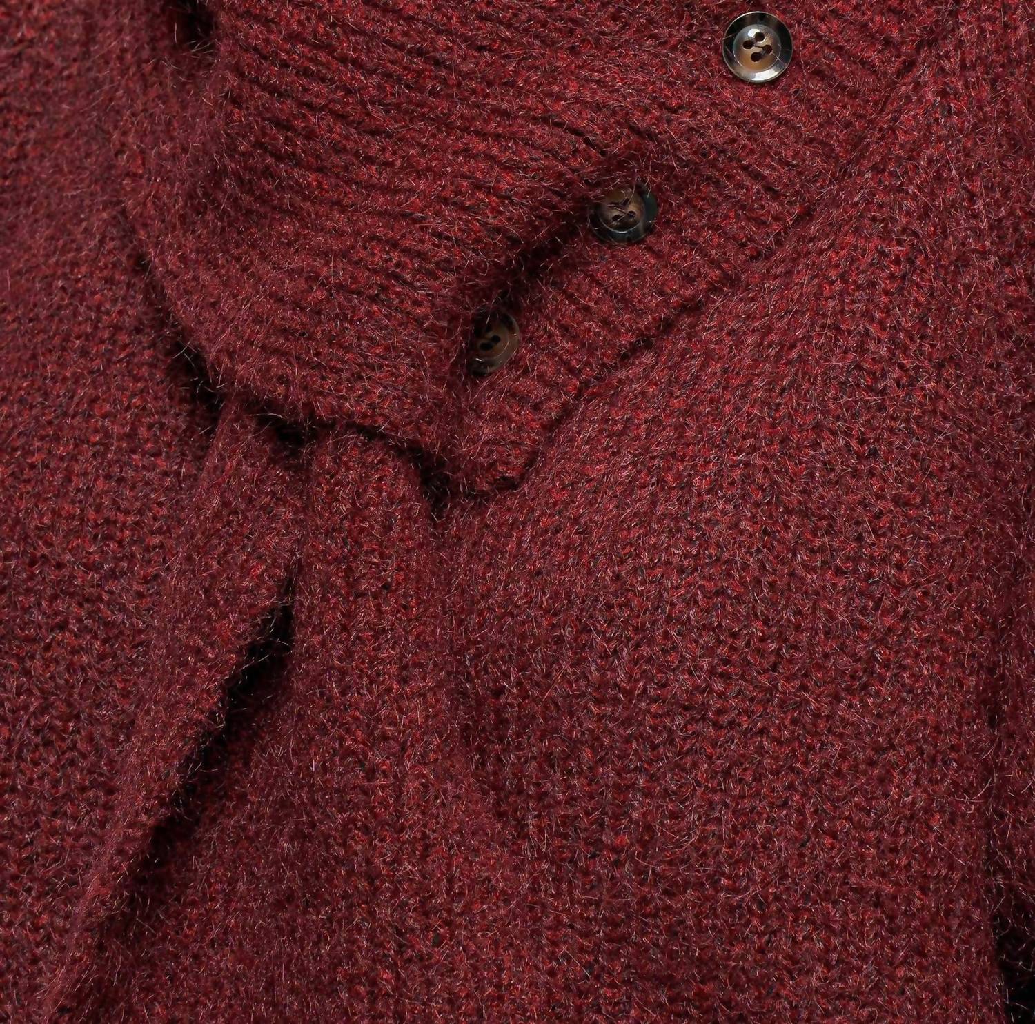 Urban Daizy - Detachable Scarf Ribbed Knit Sweater