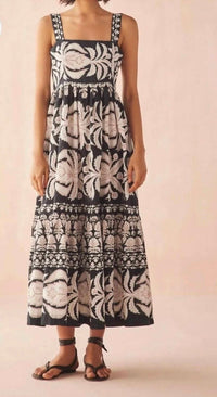 Omika - Lena maxi Dress