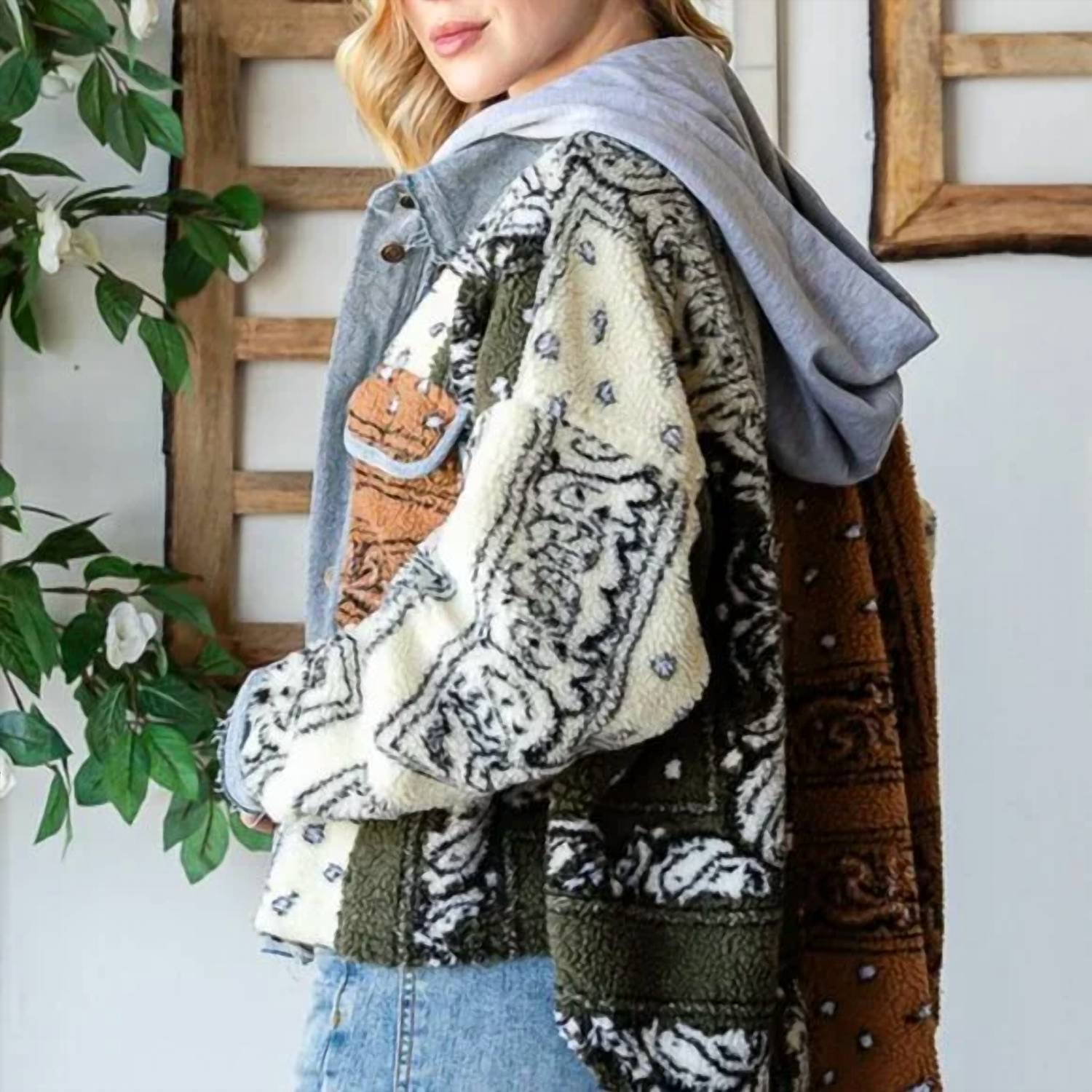 Oli & Hali - Mixed Bandana Print Long Sleeve Hooded Crop Jacket