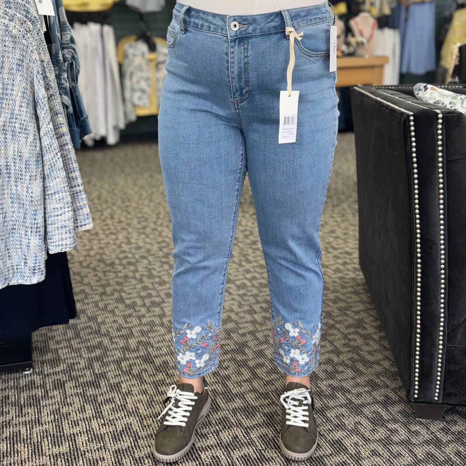 Charlie B - Cropped Slim Stretch Denim Pants With Embroidered Hem