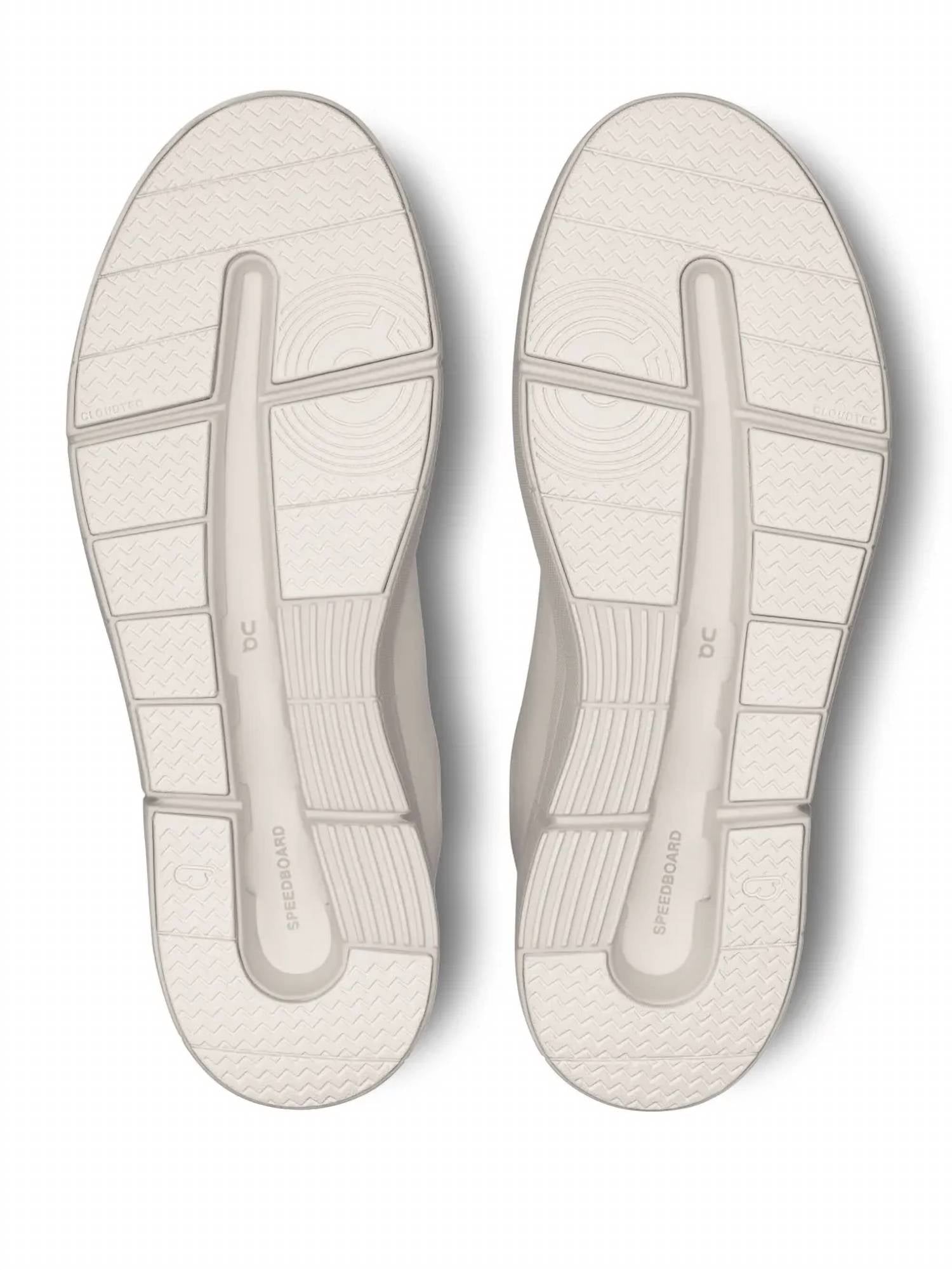 On - Men’s Roger Advantage Sneakers
