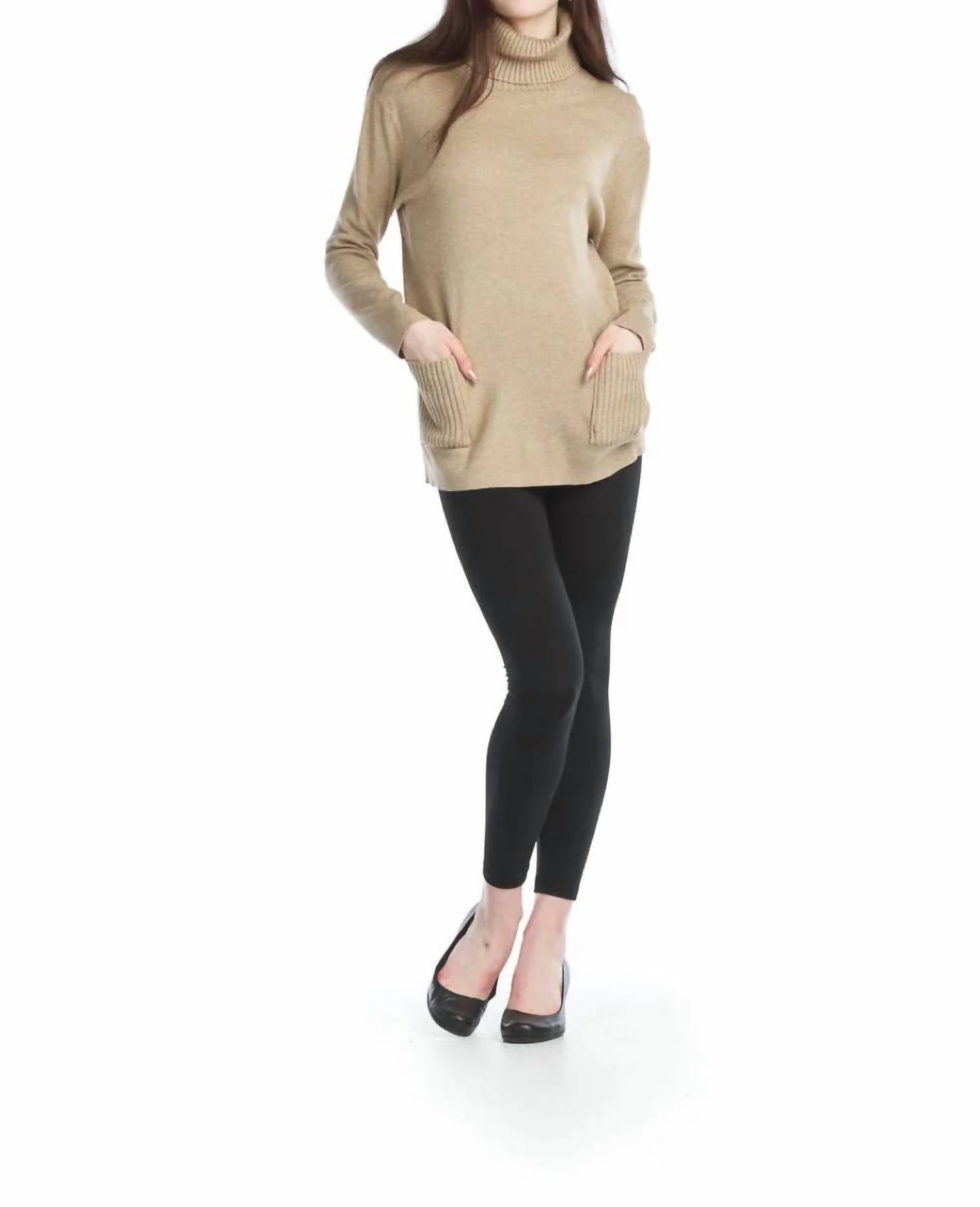 Papillon - Front Pocket Turtle Neck Sweater