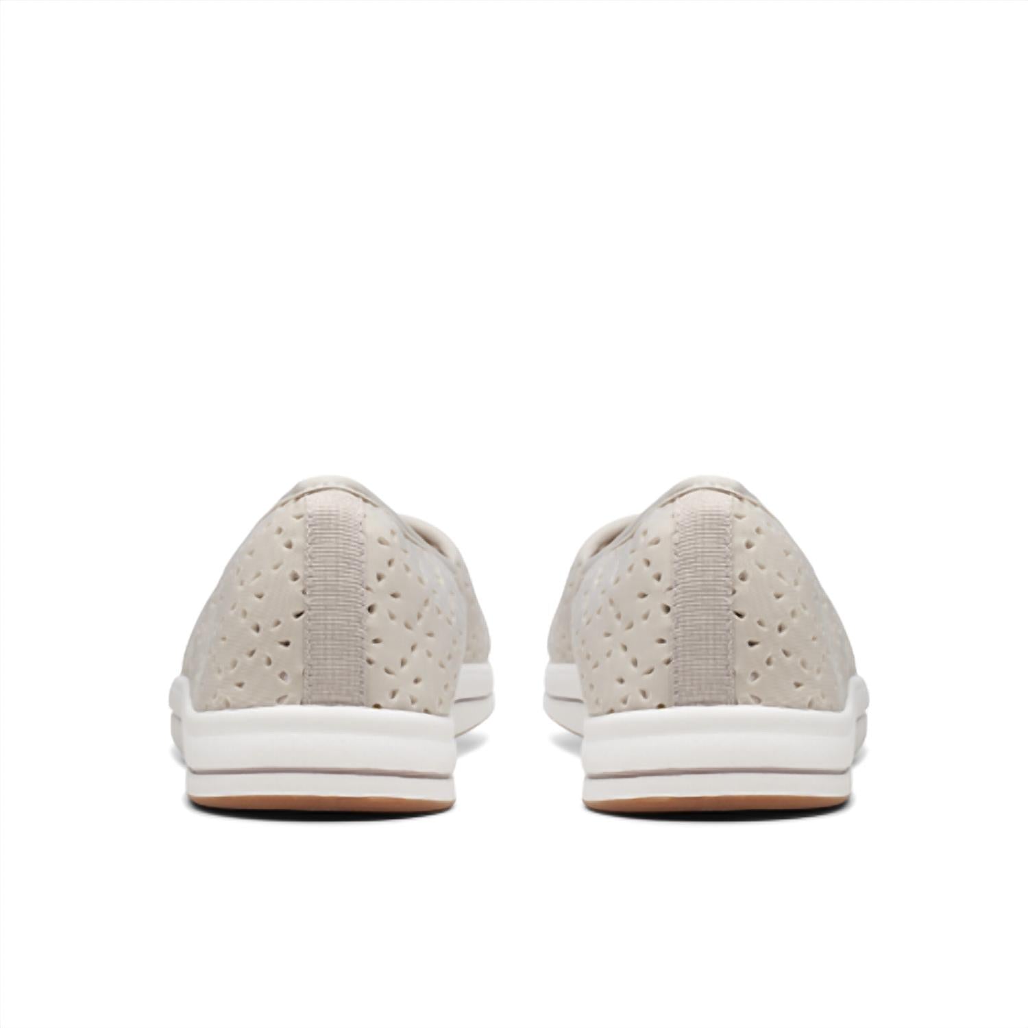 Clarks - Women's Breeze Emily Shoe