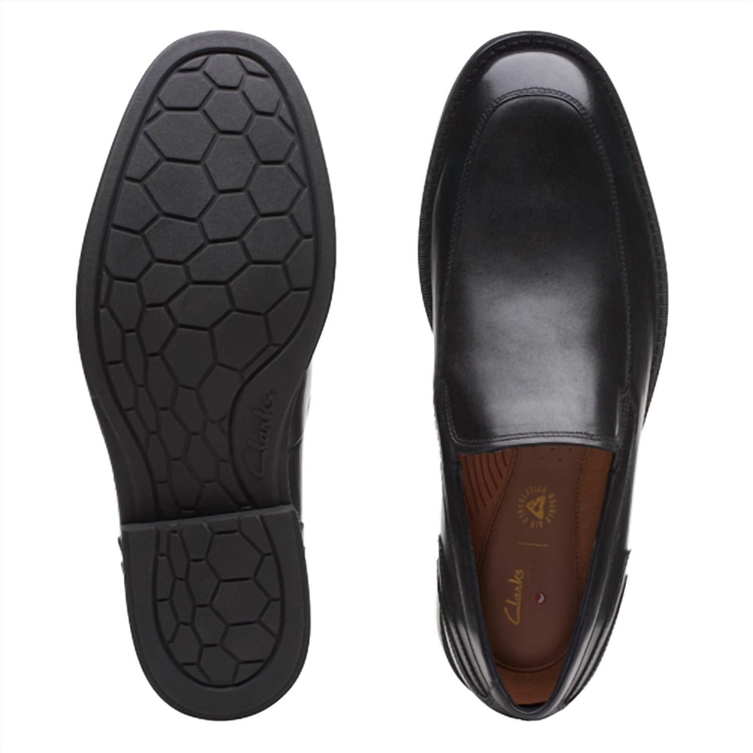 Clarks Men's Un Hugh Step Shoe in black leather - men's loafer - alternate view