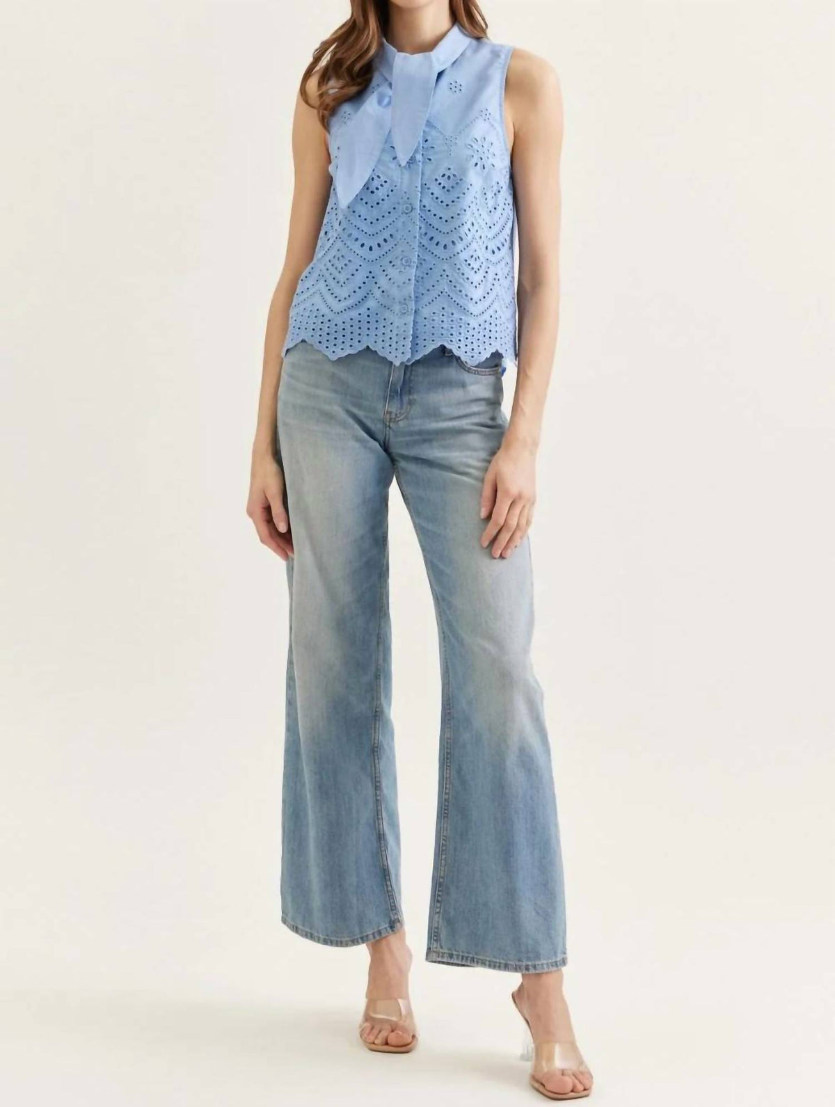 Entrousa - Sleeveless Scallop Top