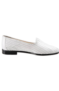 Trotters Women's Liz 3 Flat in wht multi - women's flats
