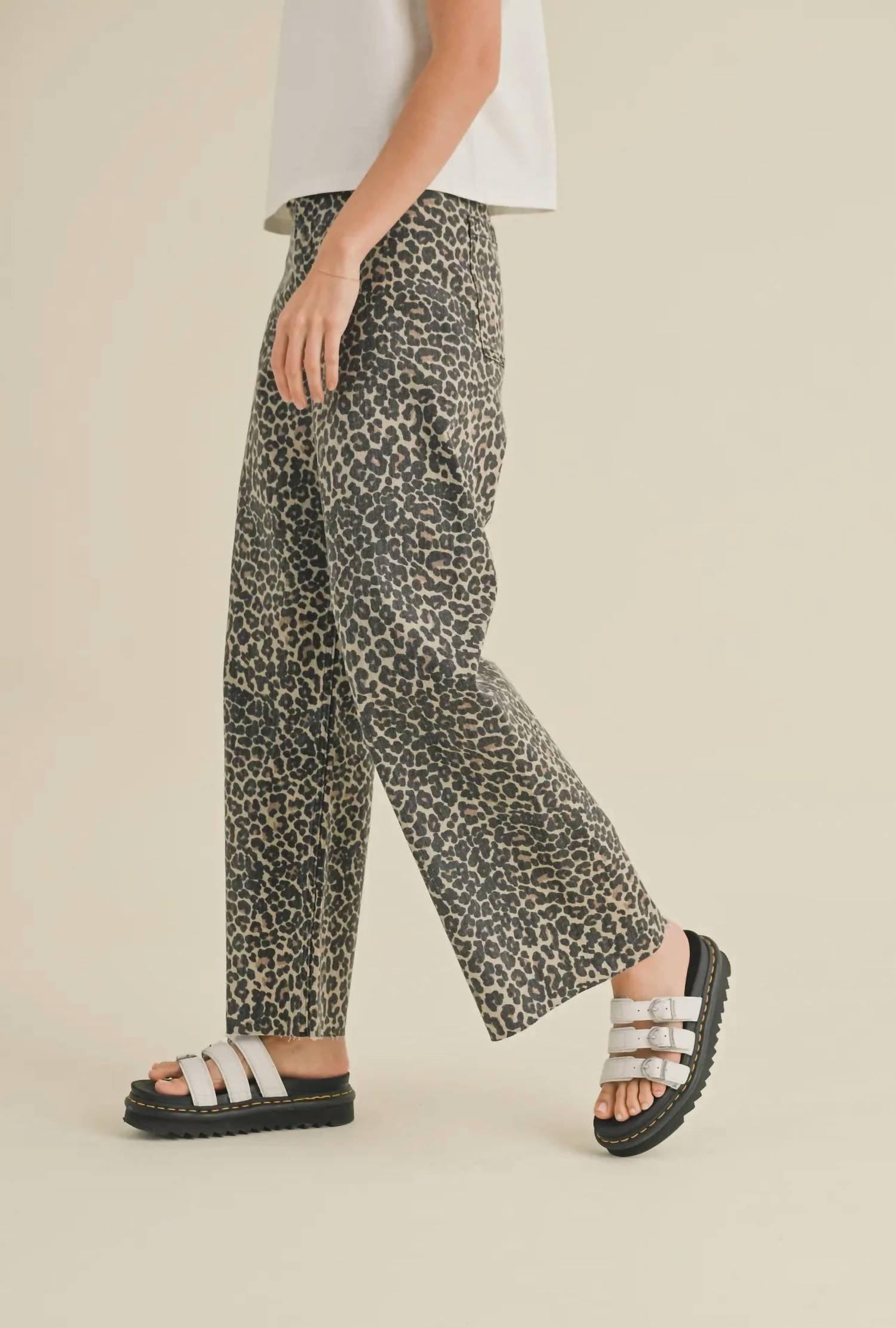 MIOU MUSE Meara Barrel Pants in leopard - women's jeans - detail view