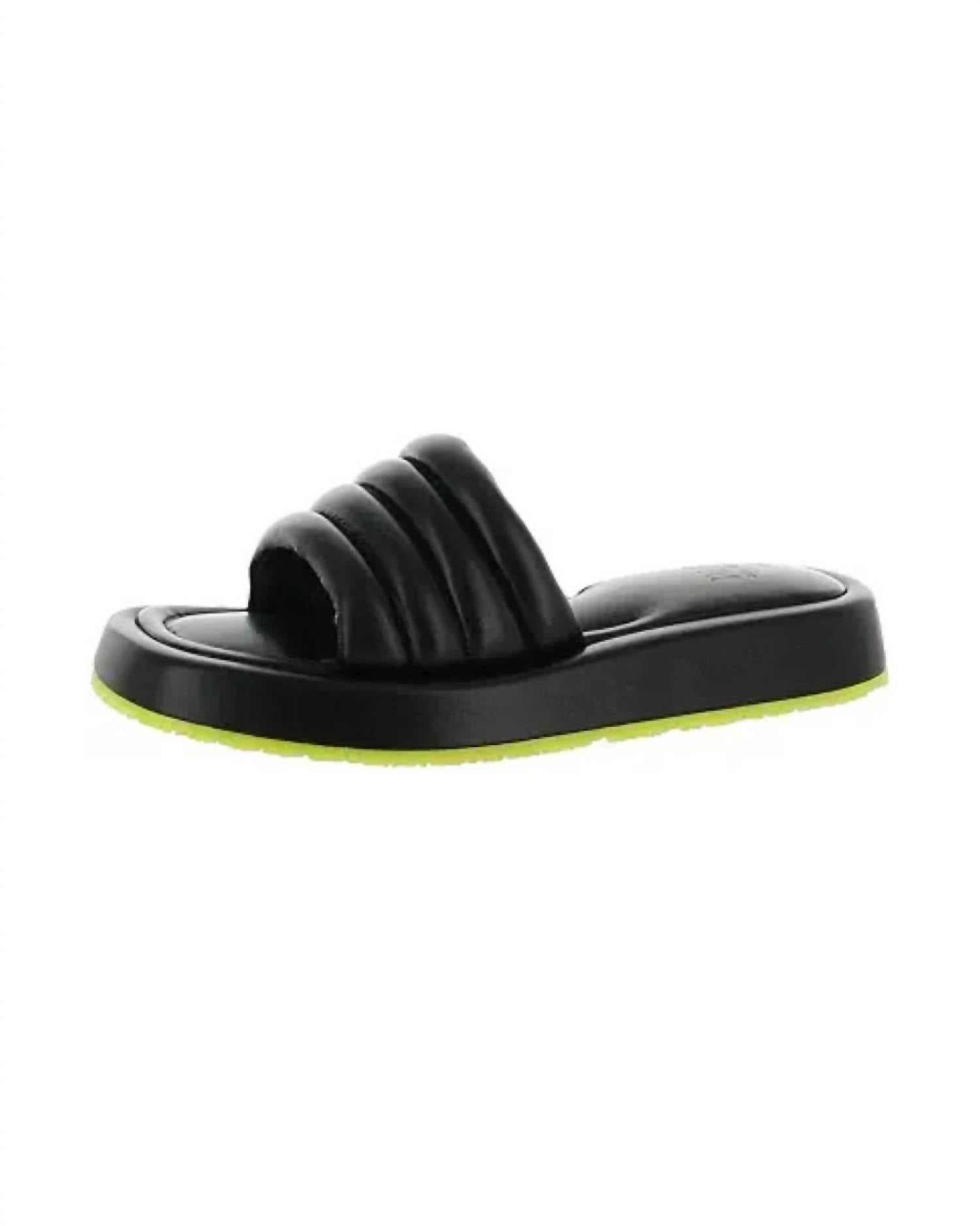 P448 - Women's Fergie Slip-on Slipper