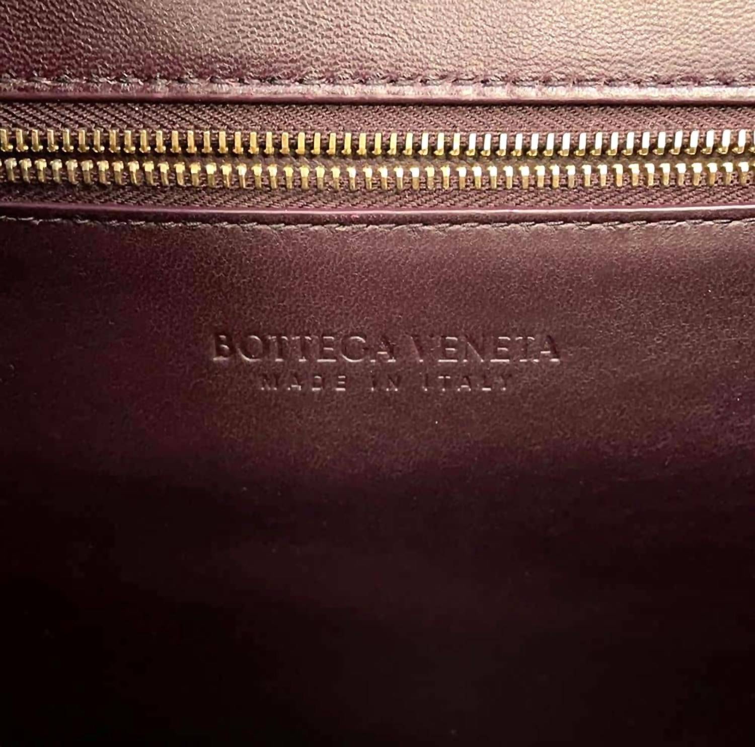 Bottega Veneta - Clip Shoulder And Crossbody Bag
