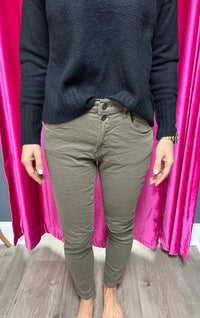 Femme Fatale - Two Button Signature Pant