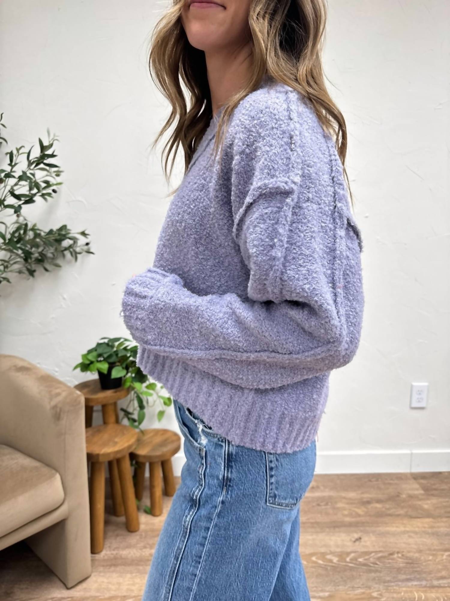 Le Lis - Raglan Oversized Fuzzy Sweater